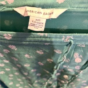 American Eagle Green Floral Blouse